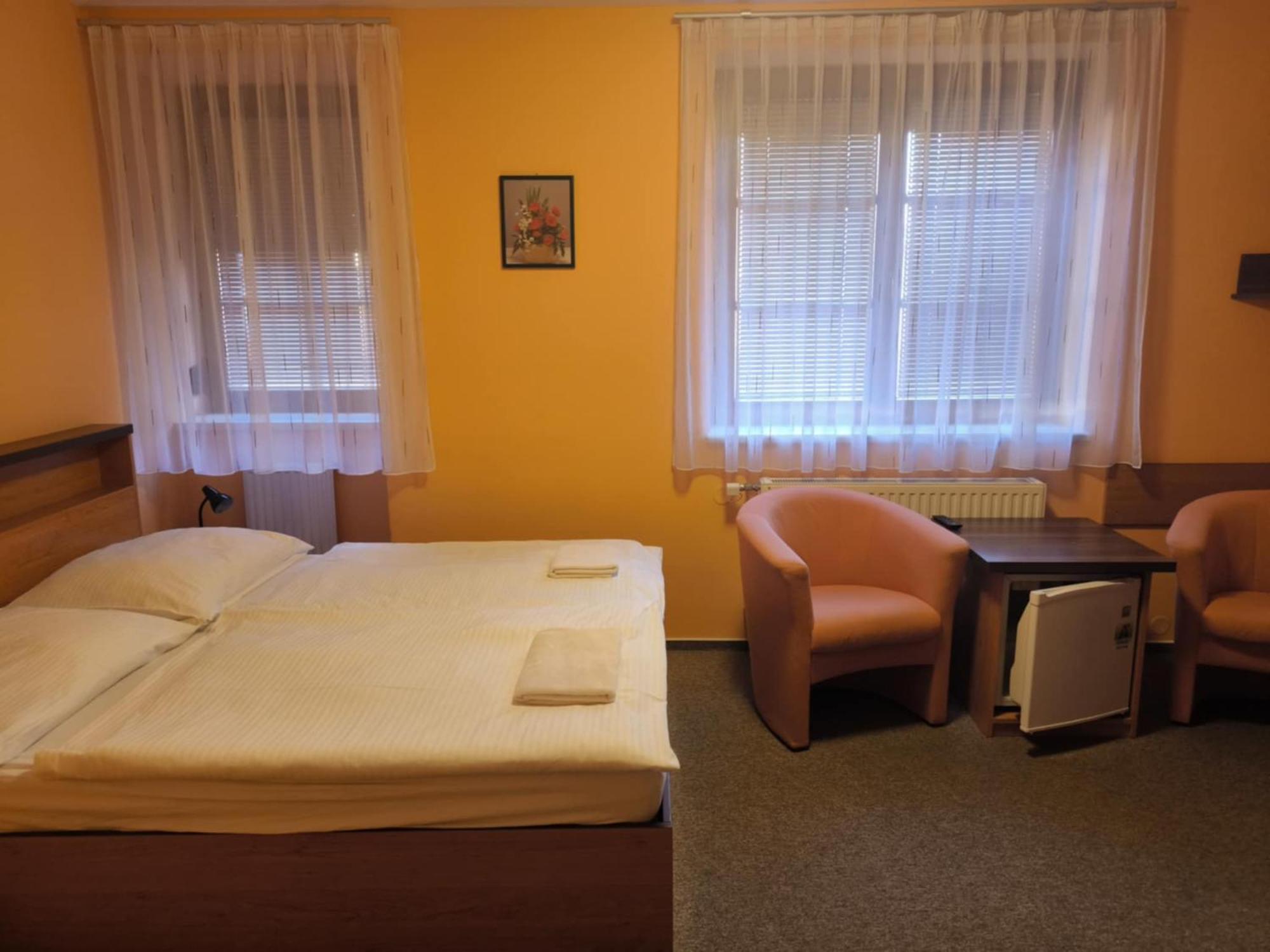 Pension Euro Mikulov Extérieur photo