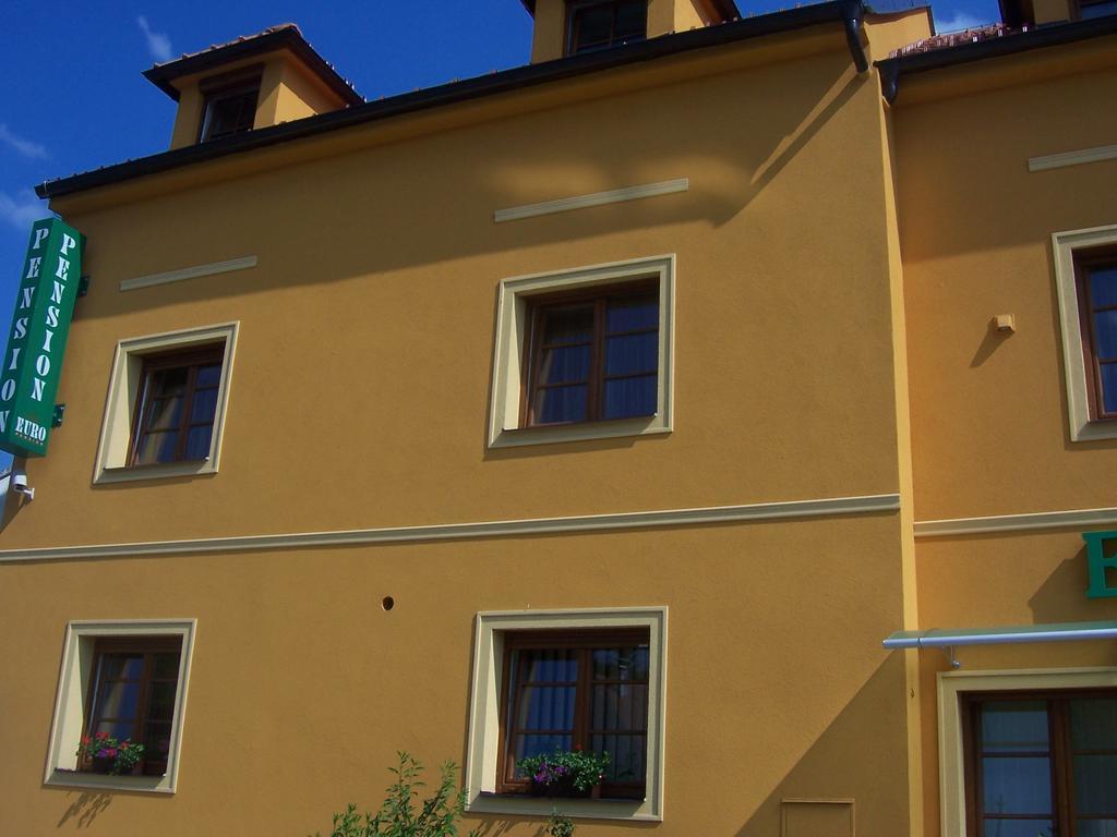 Pension Euro Mikulov Extérieur photo