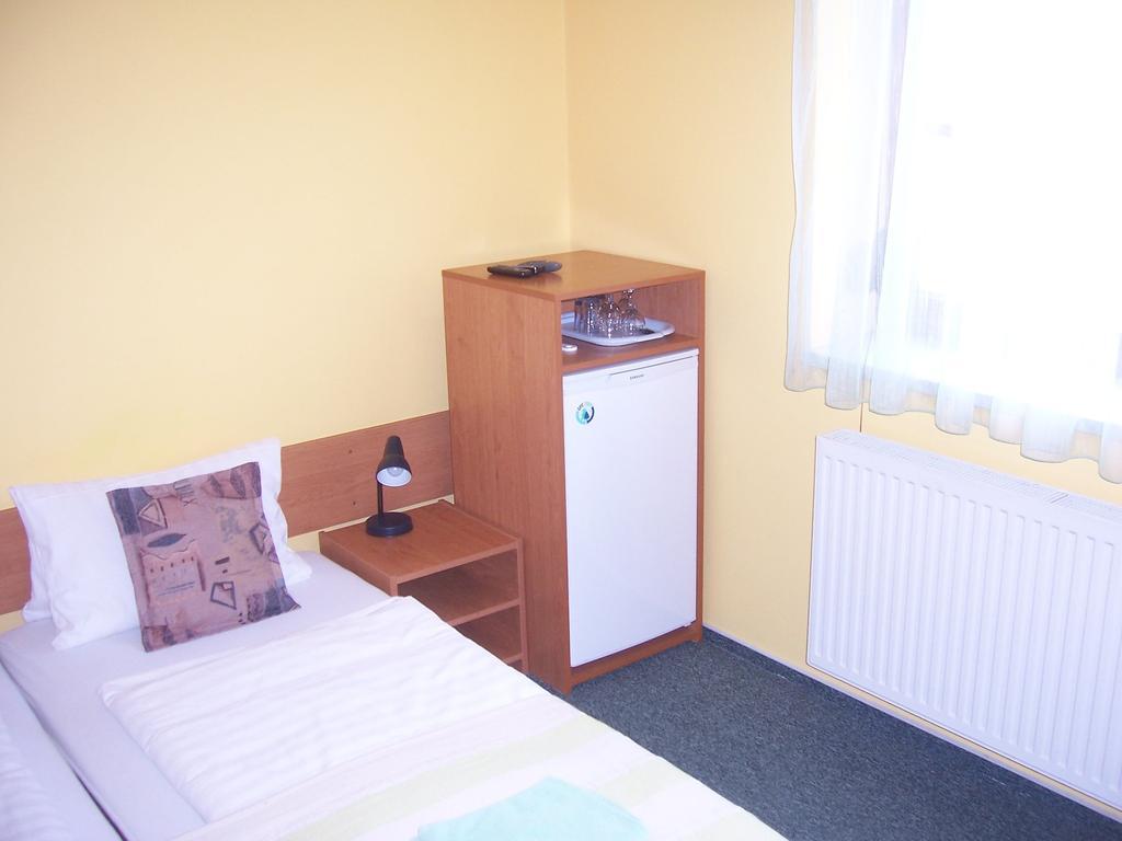 Pension Euro Mikulov Extérieur photo