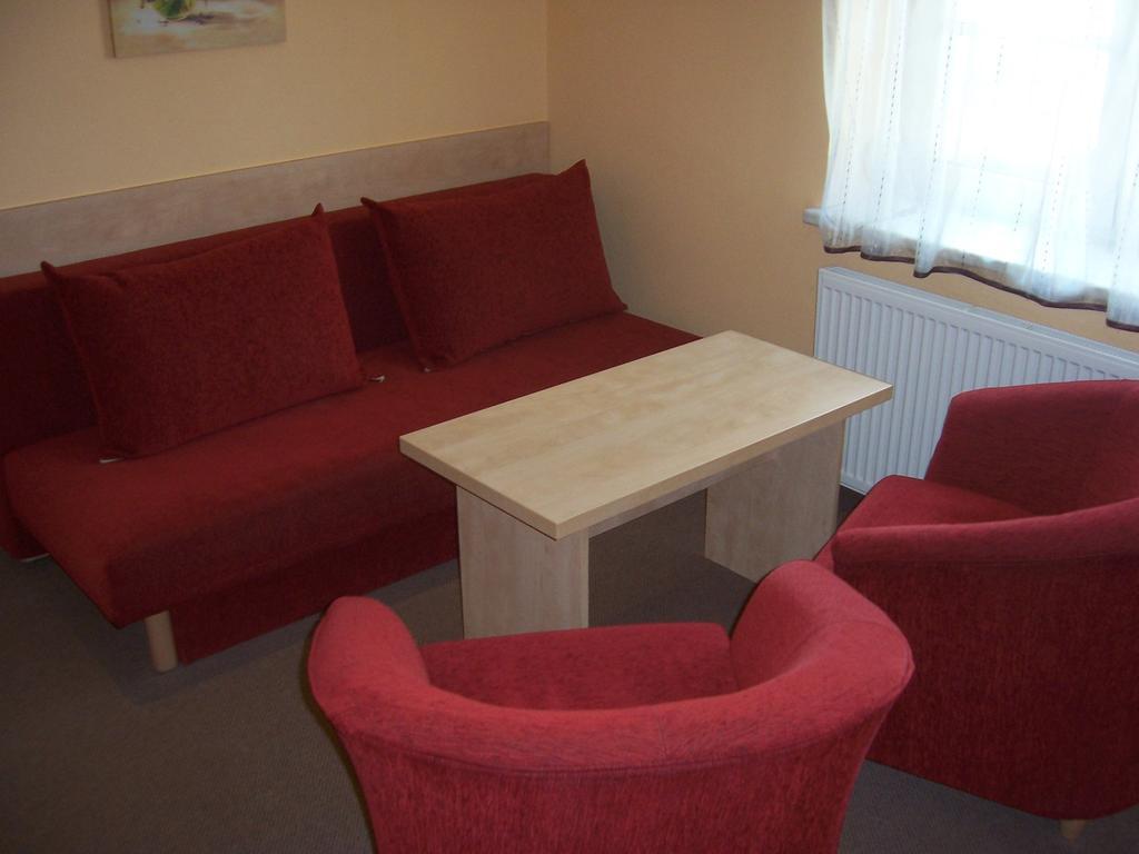 Pension Euro Mikulov Extérieur photo